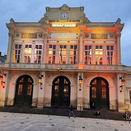 Confortable Appart 1Er Etage Centre Ville Netflix Безие Екстериор снимка