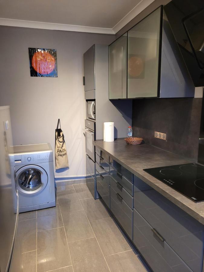 Confortable Appart 1Er Etage Centre Ville Netflix Безие Екстериор снимка