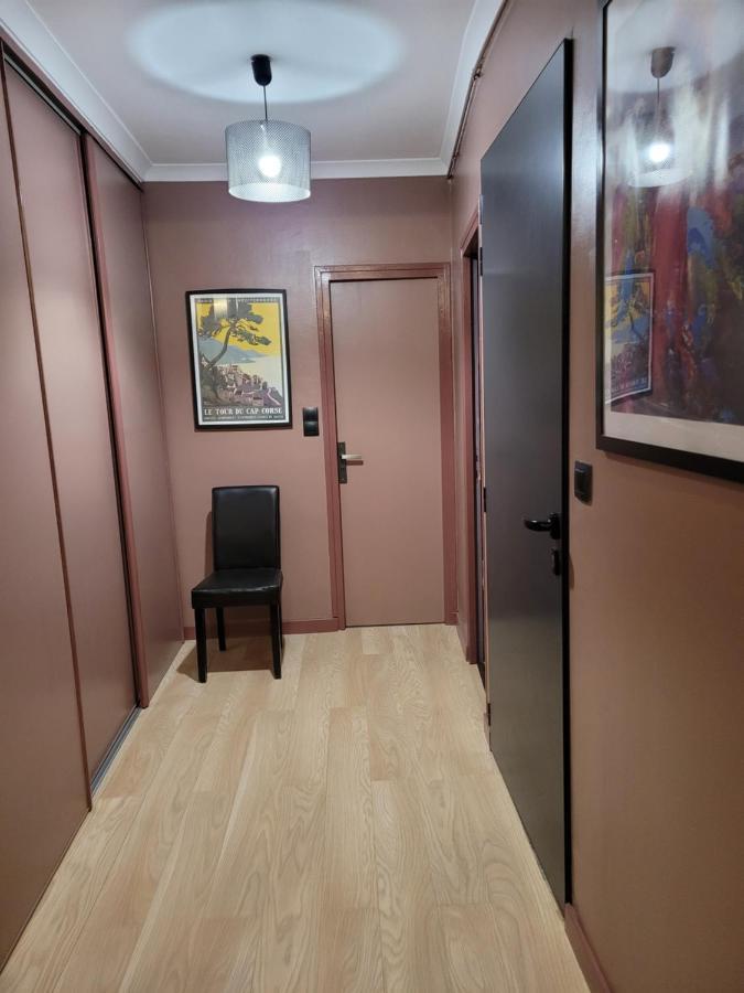 Confortable Appart 1Er Etage Centre Ville Netflix Безие Екстериор снимка