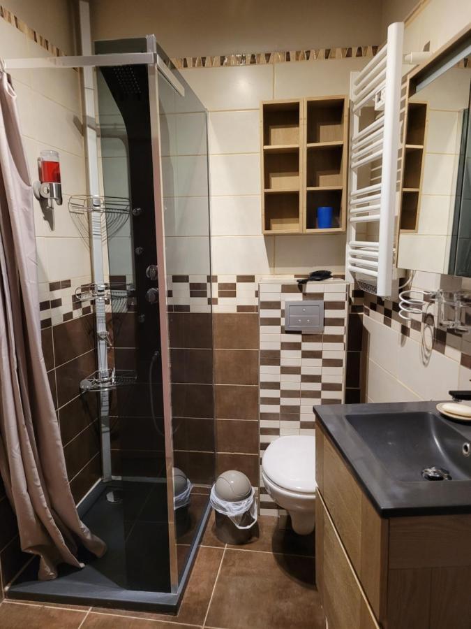 Confortable Appart 1Er Etage Centre Ville Netflix Безие Екстериор снимка